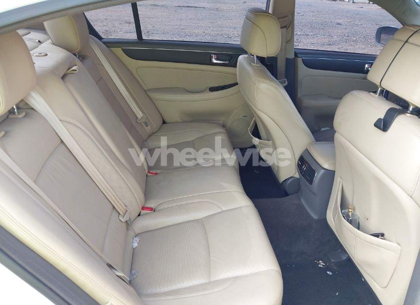 Photo 8 of 2011 Hyundai Genesis 4.6 (VIN KMHGC4DF9BU121998)