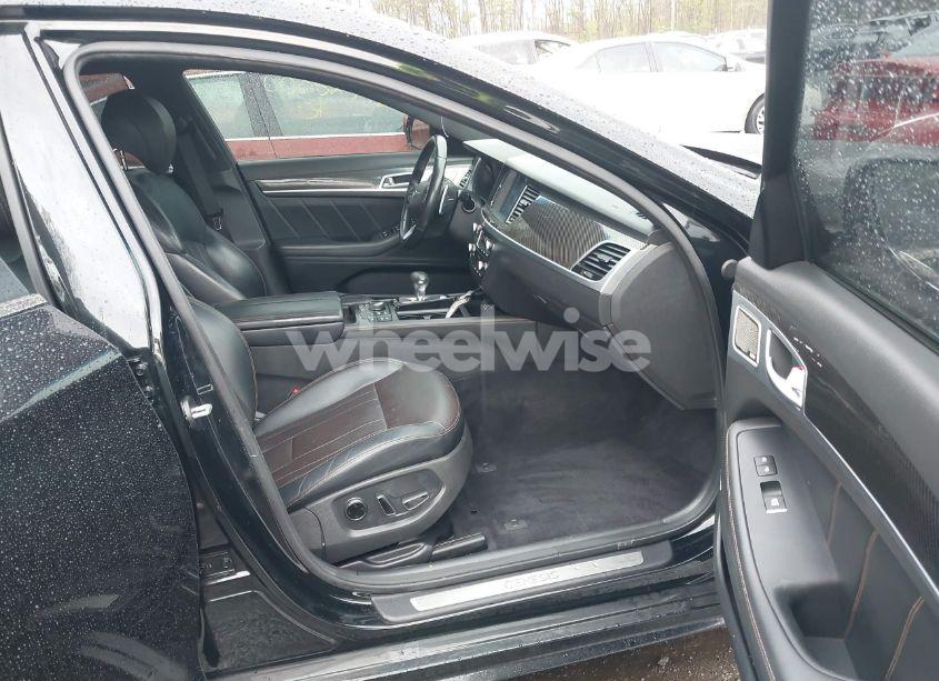 Photo 5 of 2018 Genesis G80 3.3T SPORT (VIN KMHGN4JB2JU228949)