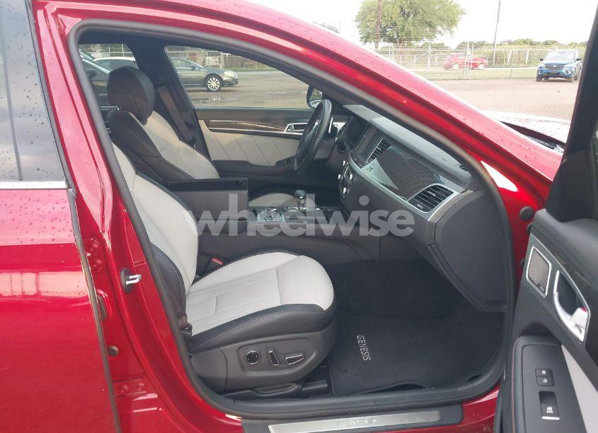 Photo 5 of 2019 Genesis G80 3.3T SPORT (VIN KMHGN4JB5KU299645)