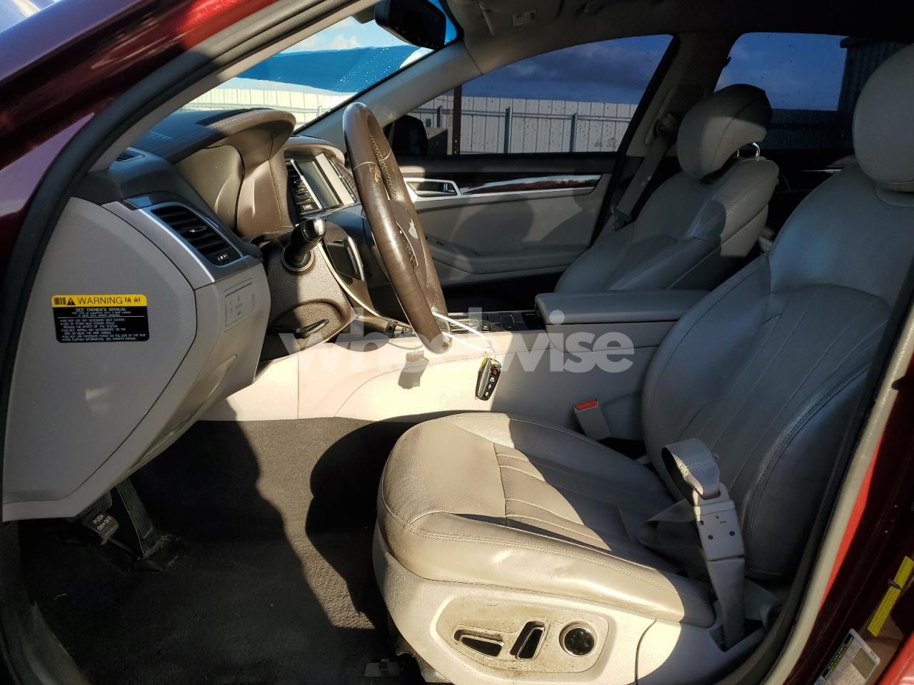 Photo 7 of 2015 HYUNDAI GENESIS 3.8L (VIN KMHGN4JE3FU039759)