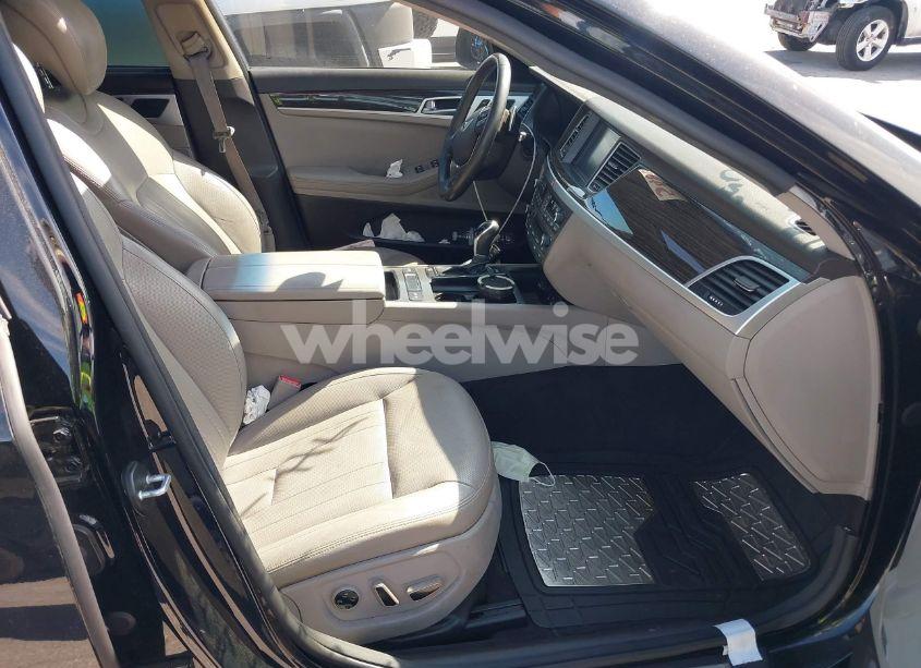 Photo 5 of 2016 Hyundai Genesis 3.8 (VIN KMHGN4JE3GU131049)