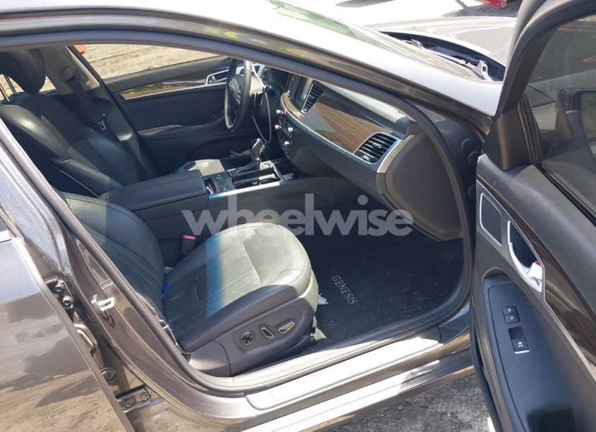 Photo 5 of 2017 Genesis G80 3.8 (VIN KMHGN4JE3HU205815)