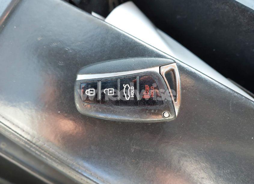 Photo 11 of 2015 Hyundai Genesis 3.8 (VIN KMHGN4JE5FU039746)