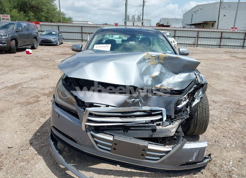 Photo 13 of 2015 Hyundai Genesis 3.8 (VIN KMHGN4JE6FU024513)