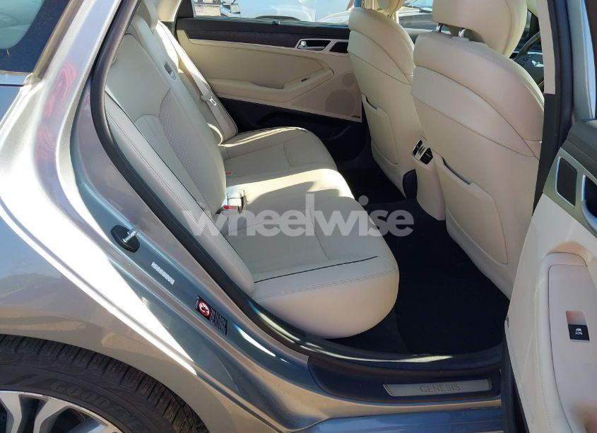 Photo 8 of 2016 Hyundai Genesis 3.8 (VIN KMHGN4JE6GU132941)