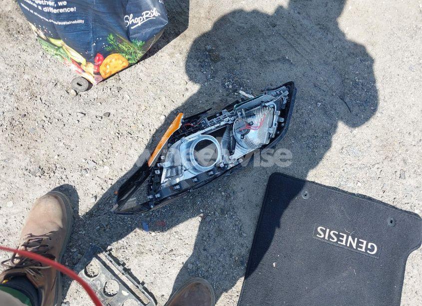 Photo 12 of 2017 Genesis G80 3.8 (VIN KMHGN4JE9HU212106)