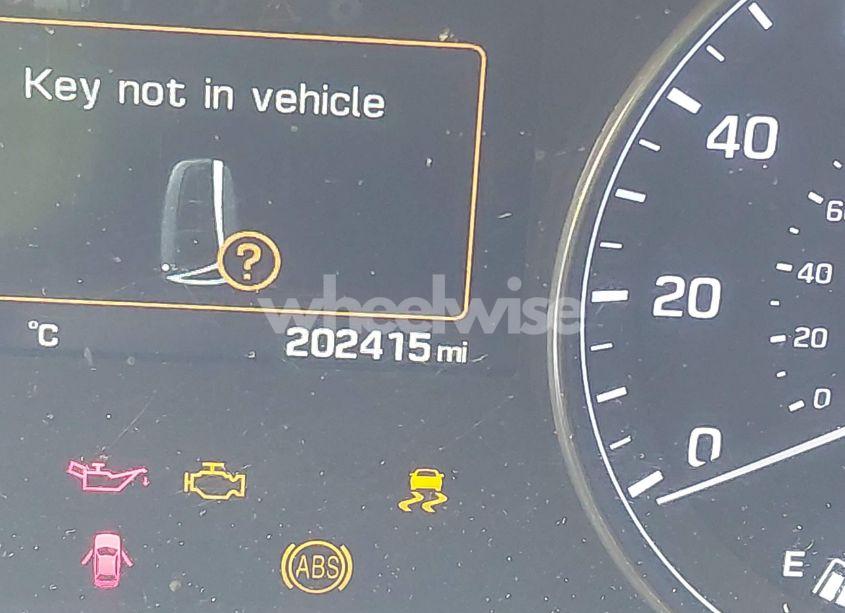 Photo 15 of 2015 Hyundai Genesis 3.8 (VIN KMHGN4JEXFU052363)