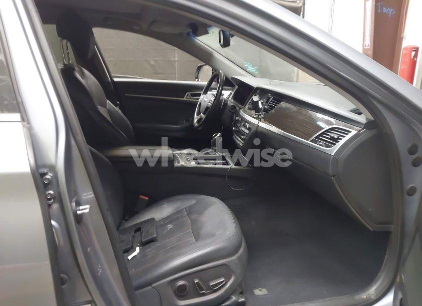 Photo 5 of 2016 Hyundai Genesis 3.8 (VIN KMHGN4JEXGU121151)