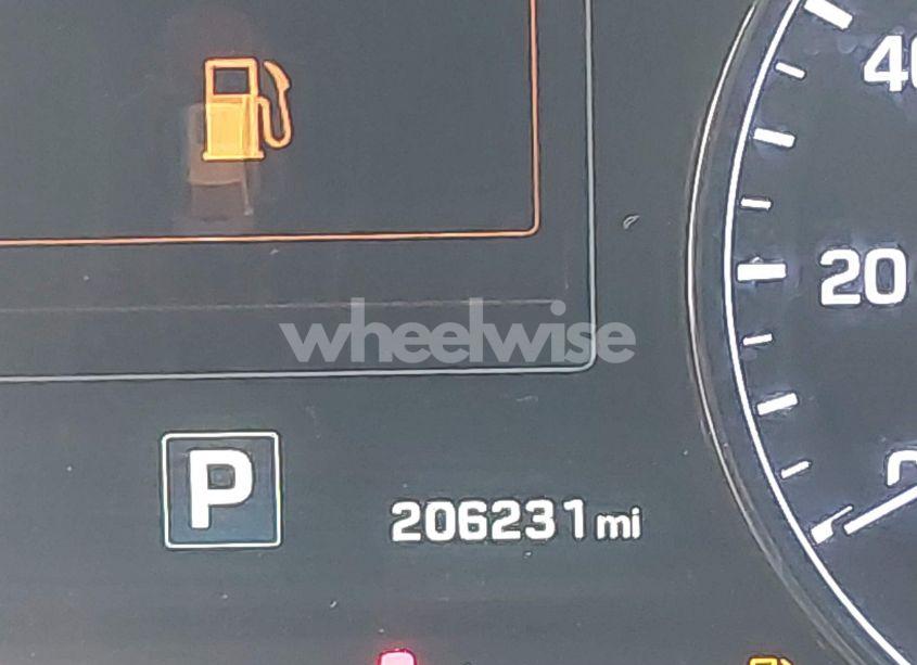 Photo 15 of 2015 Hyundai Genesis 5.0 (VIN KMHGN4JF9FU085203)