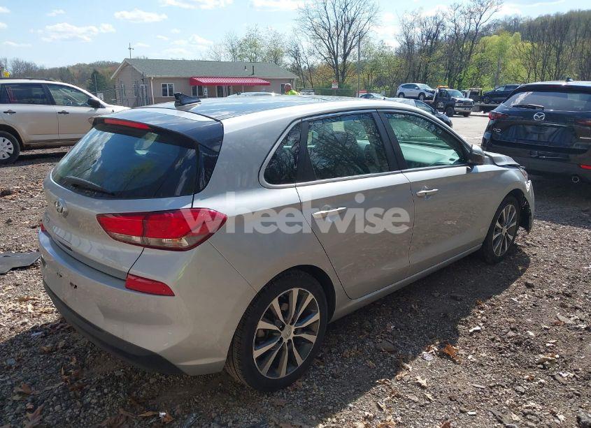 Photo 4 of 2020 Hyundai Elantra GT (VIN KMHH35LE1LU146270)