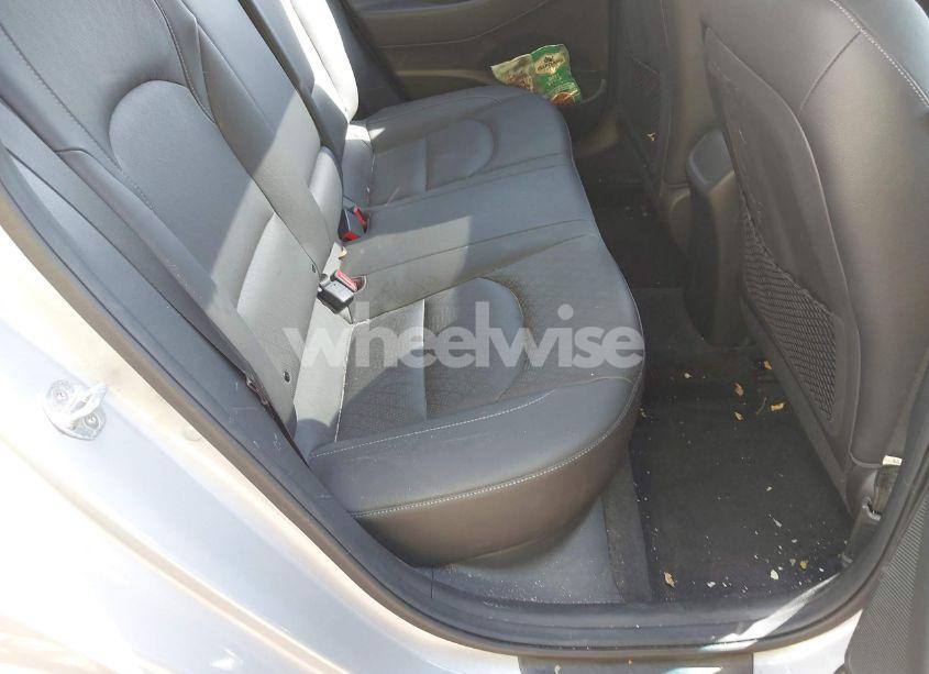 Photo 8 of 2020 Hyundai Elantra GT (VIN KMHH35LE1LU146270)