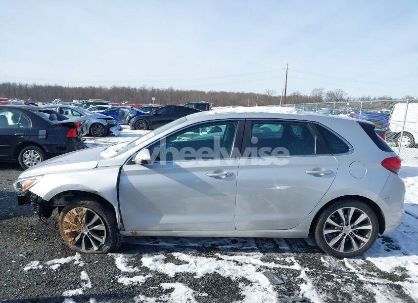 Photo 15 of 2018 Hyundai Elantra GT (VIN KMHH35LE2JU024806)