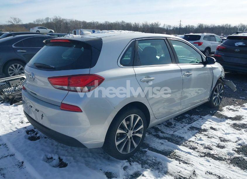 Photo 4 of 2018 Hyundai Elantra GT (VIN KMHH35LE2JU024806)