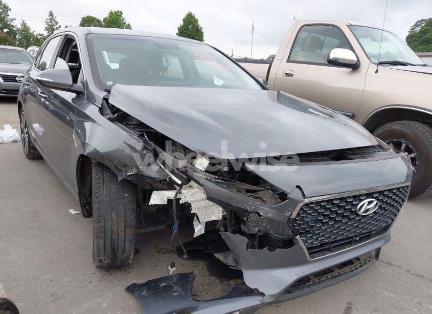 2018 Hyundai Elantra GT (VIN KMHH35LE3JU079670) main photo