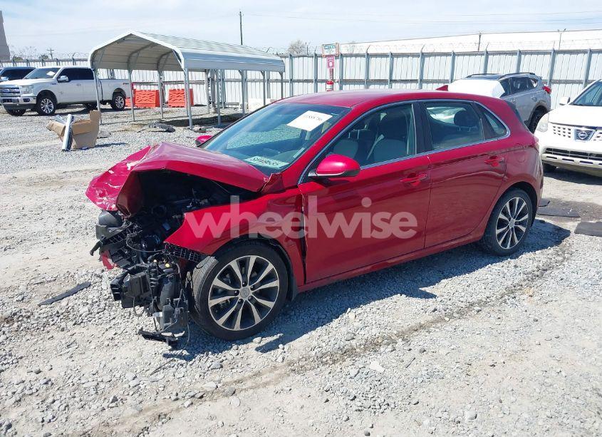 Photo 2 of 2020 Hyundai Elantra GT (VIN KMHH35LE4LU121363)