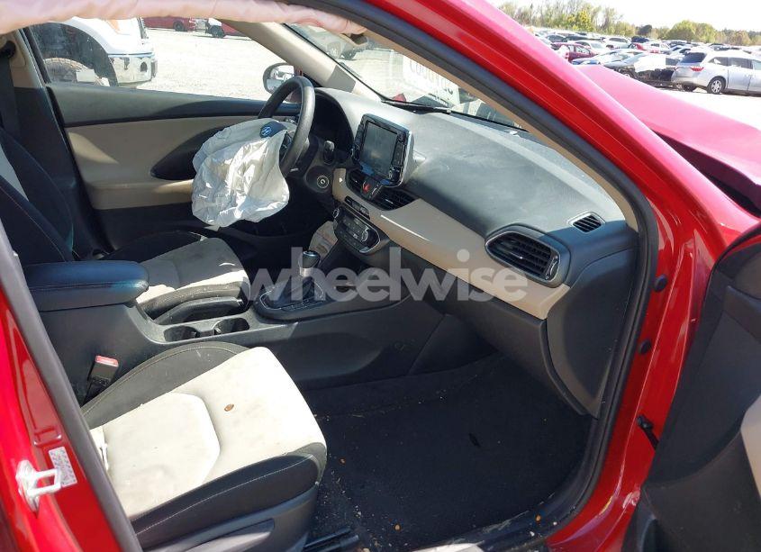 Photo 5 of 2020 Hyundai Elantra GT (VIN KMHH35LE4LU121363)