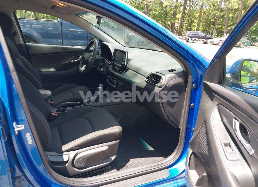 Photo 5 of 2018 Hyundai Elantra GT (VIN KMHH35LE6JU023772)