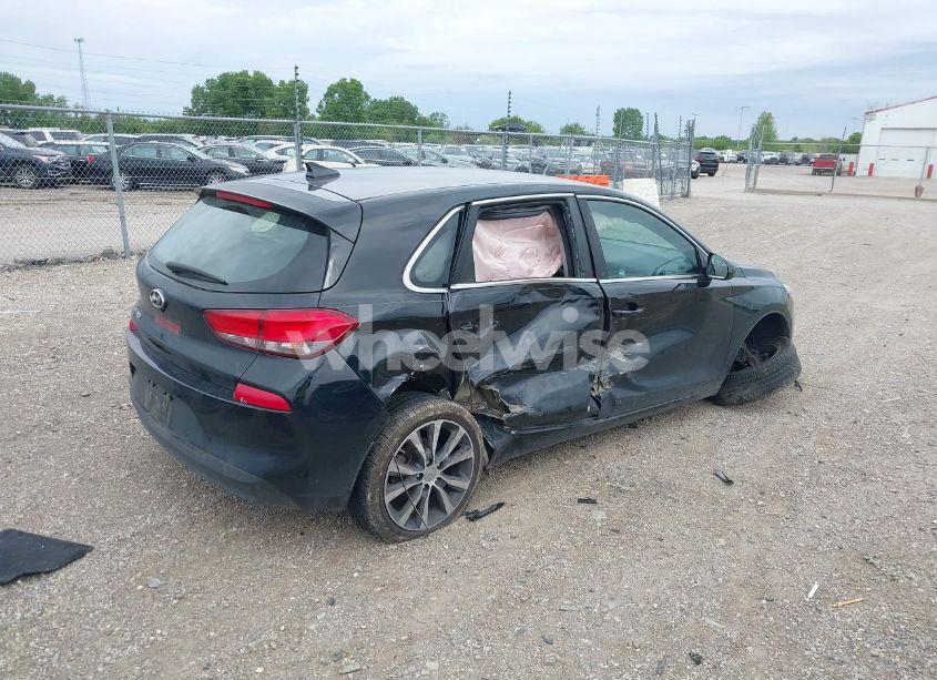 Photo 4 of 2019 Hyundai Elantra GT (VIN KMHH35LE9KU109353)