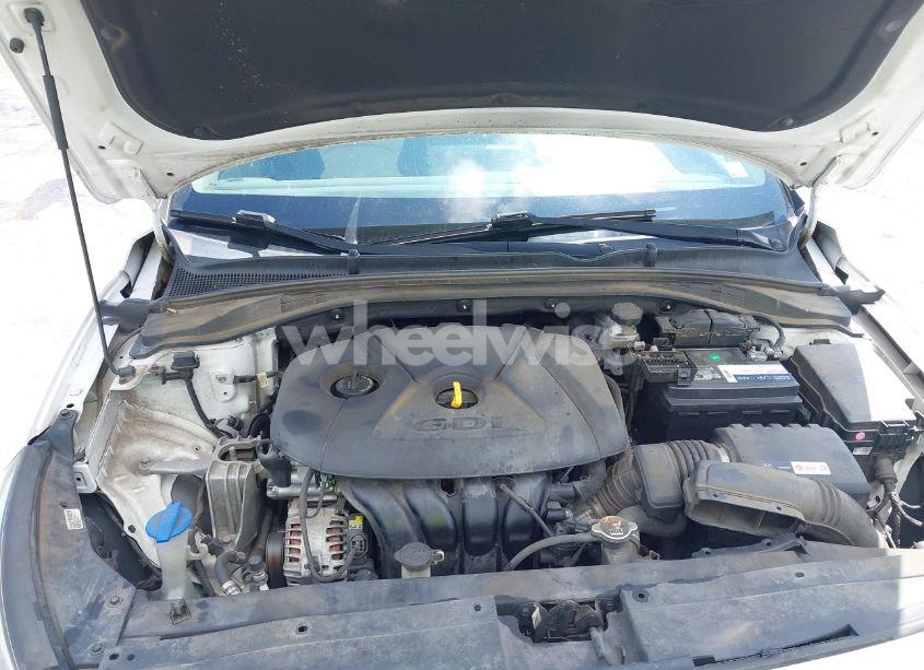 Photo 10 of 2018 Hyundai Elantra GT (VIN KMHH35LEXJU011561)