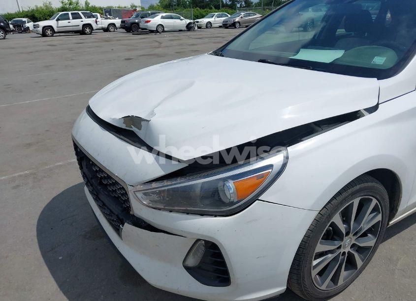 Photo 17 of 2018 Hyundai Elantra GT (VIN KMHH35LEXJU011561)
