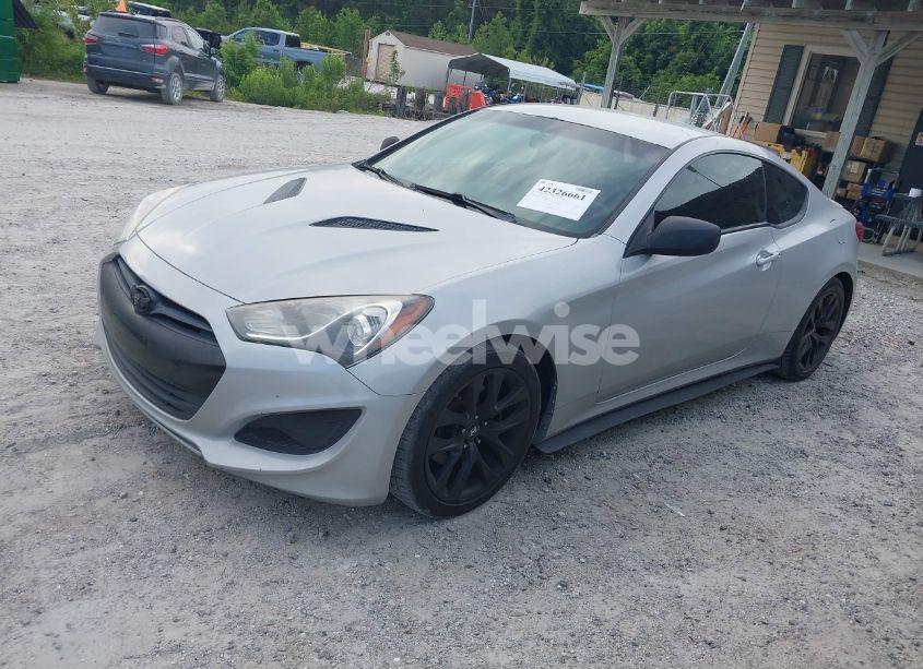 Photo 2 of 2013 Hyundai Genesis 2.0T (VIN KMHHT6KD0DU110084)