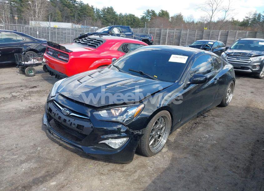 Photo 2 of 2013 Hyundai Genesis 2.0T PREMIUM (VIN KMHHT6KD2DU097886)