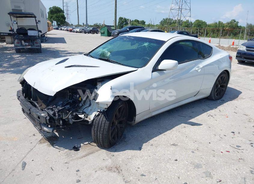 Photo 2 of 2013 Hyundai Genesis 2.0T (VIN KMHHT6KD2DU109390)