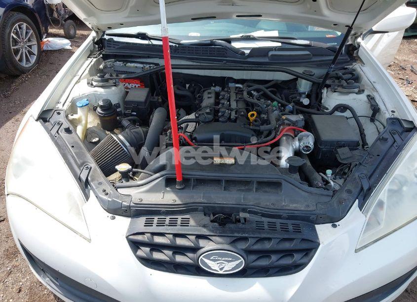 Photo 10 of 2010 Hyundai Genesis 2.0T PREMIUM (VIN KMHHT6KD3AU033898)