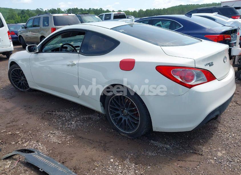 Photo 3 of 2010 Hyundai Genesis 2.0T PREMIUM (VIN KMHHT6KD3AU033898)