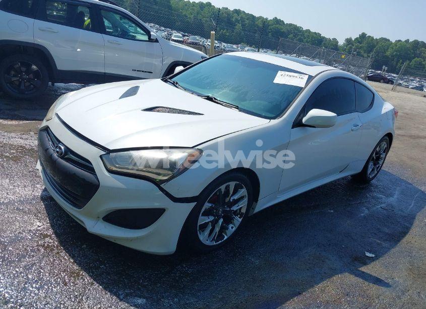 Photo 2 of 2013 Hyundai Genesis 2.0T PREMIUM (VIN KMHHT6KD4DU097582)