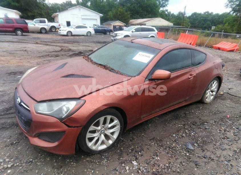 Photo 2 of 2013 Hyundai Genesis COUPE 2.0T (VIN KMHHT6KD5DU090317)