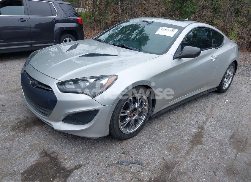 Photo 2 of 2013 Hyundai Genesis 2.0T PREMIUM (VIN KMHHT6KD6DU097924)