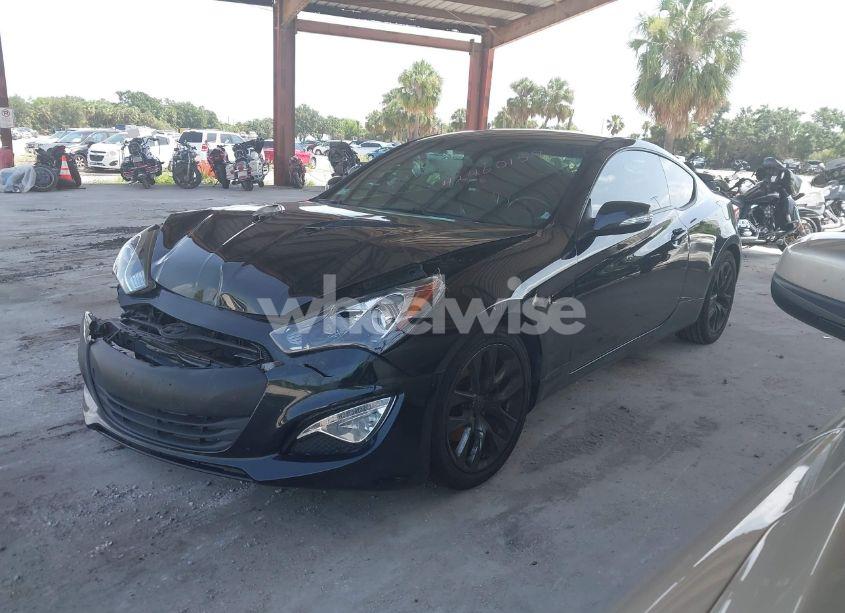 Photo 2 of 2015 Hyundai Genesis 3.8 BASE (VIN KMHHT6KJ2FU127669)