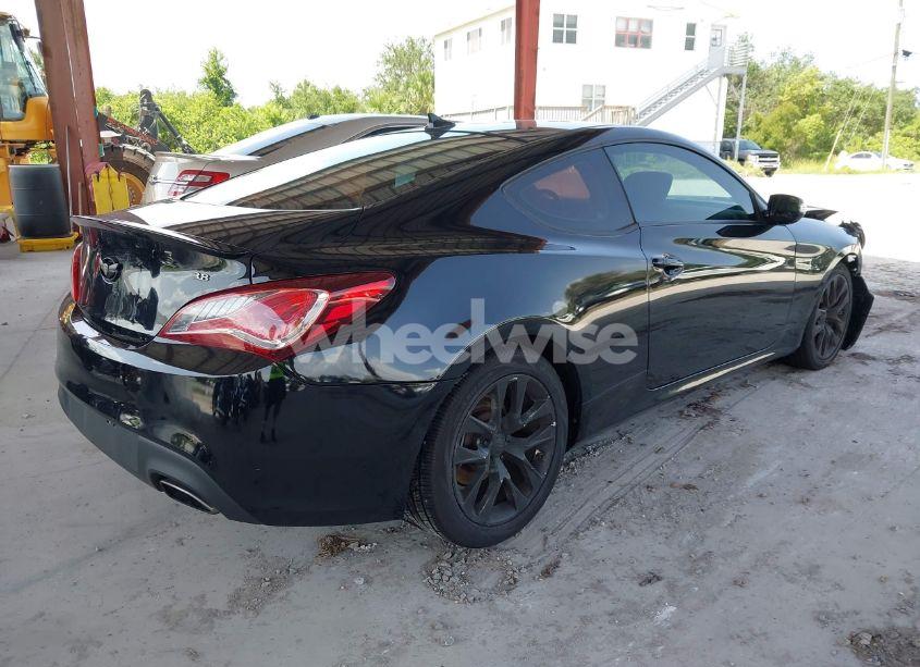 Photo 4 of 2015 Hyundai Genesis 3.8 BASE (VIN KMHHT6KJ2FU127669)