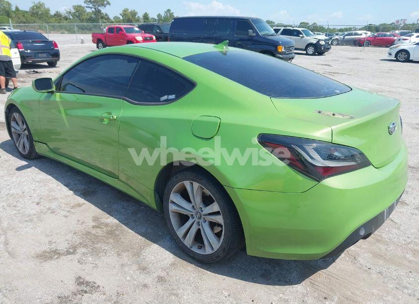 Photo 3 of 2010 Hyundai Genesis 3.8 (VIN KMHHU6KH7AU014870)