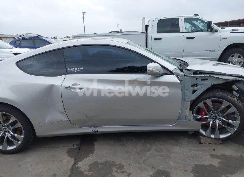Photo 14 of 2013 Hyundai Genesis 3.8 TRACK (VIN KMHHU6KJ2DU100451)