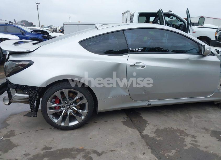 Photo 19 of 2013 Hyundai Genesis 3.8 TRACK (VIN KMHHU6KJ2DU100451)