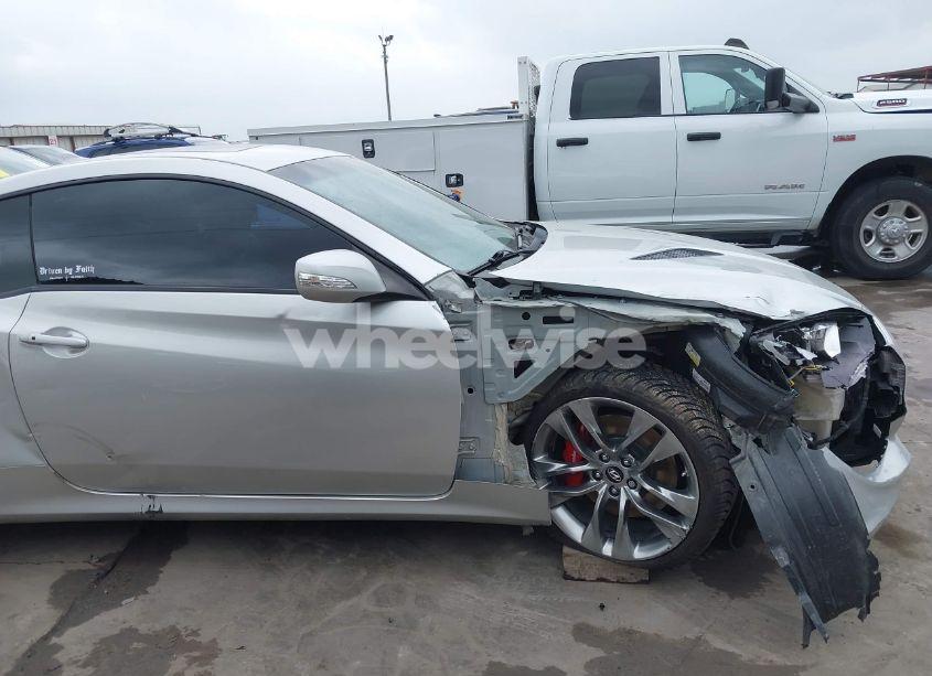 Photo 20 of 2013 Hyundai Genesis 3.8 TRACK (VIN KMHHU6KJ2DU100451)