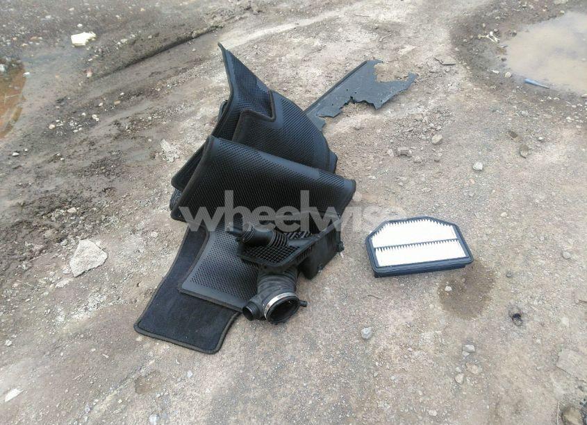 Photo 12 of 2015 Hyundai Genesis 3.8 BASE (VIN KMHHU6KJ2FU123277)