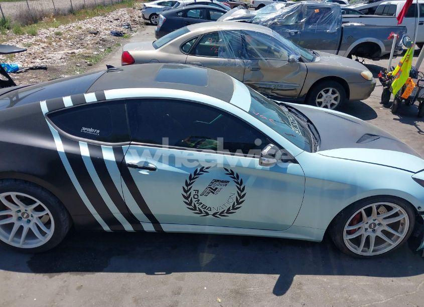 Photo 13 of 2013 Hyundai Genesis 3.8 TRACK (VIN KMHHU6KJ8DU110305)