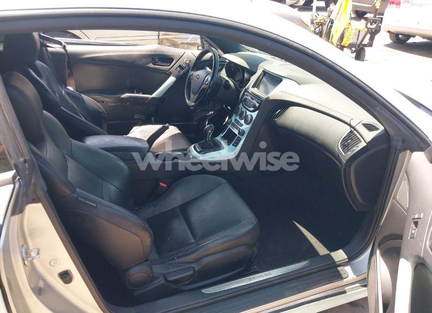 Photo 5 of 2013 Hyundai Genesis 3.8 TRACK (VIN KMHHU6KJ8DU110305)