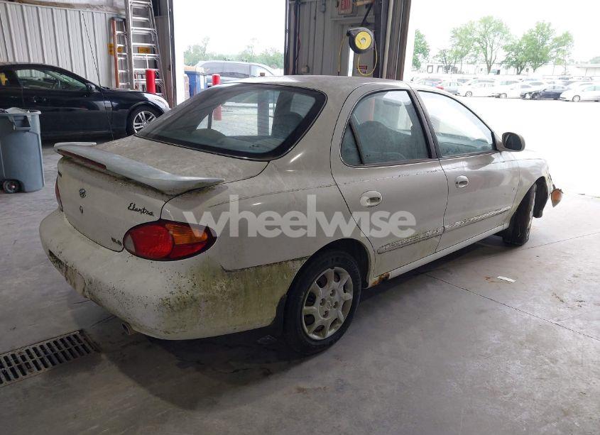 Photo 4 of 2000 Hyundai Elantra GLS (VIN KMHJF35F6YU034140)