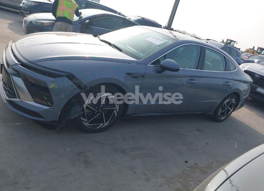 Photo 14 of 2024 Hyundai Sonata SEL (VIN KMHL14JA2RA350015)