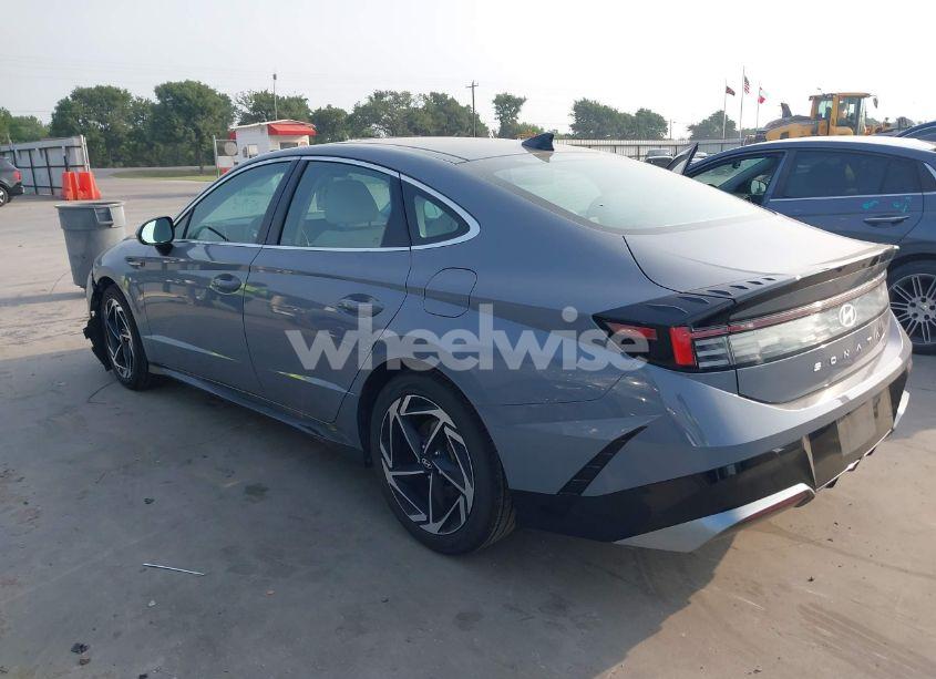 Photo 3 of 2024 Hyundai Sonata SEL (VIN KMHL14JA2RA350015)