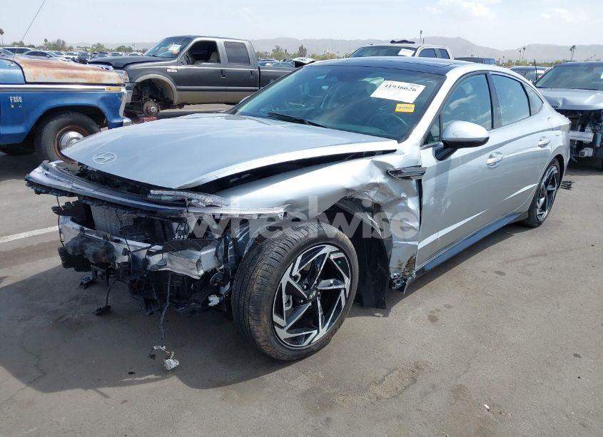 Photo 2 of 2024 Hyundai Sonata SEL (VIN KMHL14JA2RA352363)