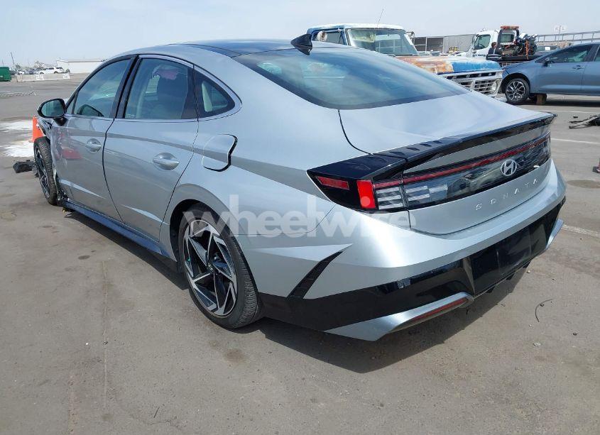 Photo 3 of 2024 Hyundai Sonata SEL (VIN KMHL14JA2RA352363)
