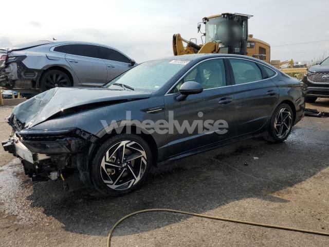 Photo 2 of 2024 HYUNDAI SONATA SEL (VIN KMHL14JA3RA350718)