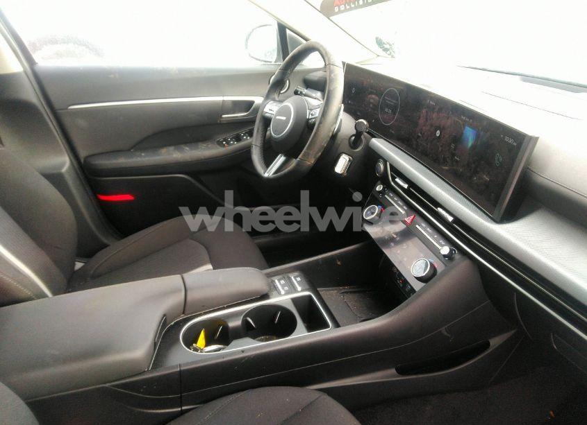 Photo 5 of 2024 Hyundai Sonata SEL (VIN KMHL14JA5RA354494)