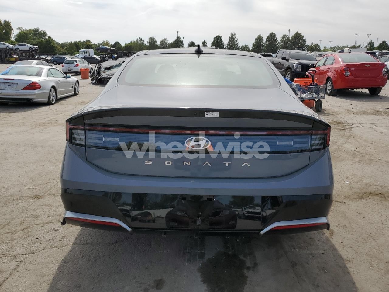 Photo 6 of 2025 HYUNDAI SONATA SEL (VIN KMHL14JA5SA500236)