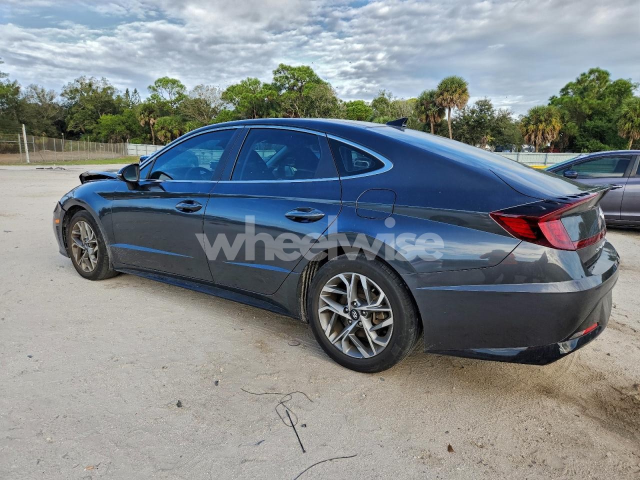 Photo 2 of 2023 HYUNDAI SONATA SEL (VIN KMHL14JAXPA302050)